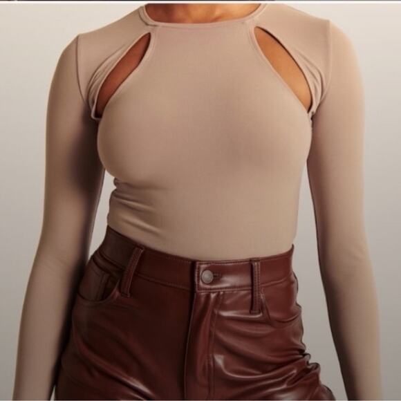 Abercrombie & Fitch Soft A&F Collection Long Sleeve Cutout Bodysuit Tan Size M - Picture 1 of 5
